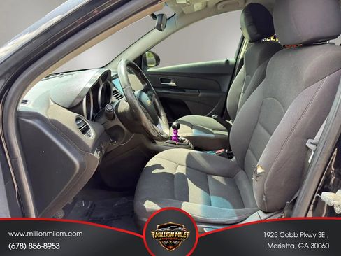 Used 2012 Chevrolet Cruze Eco FWD image 2