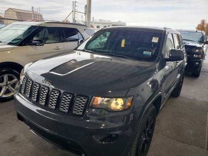 Used 2018 Jeep Grand Cherokee Altitude