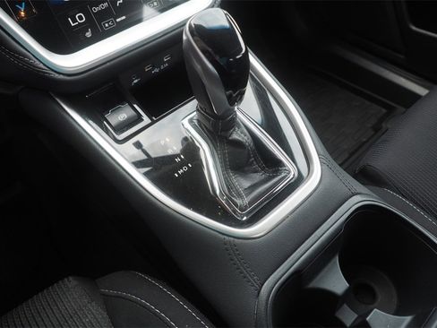 Used 2022 Subaru Legacy Premium image 11