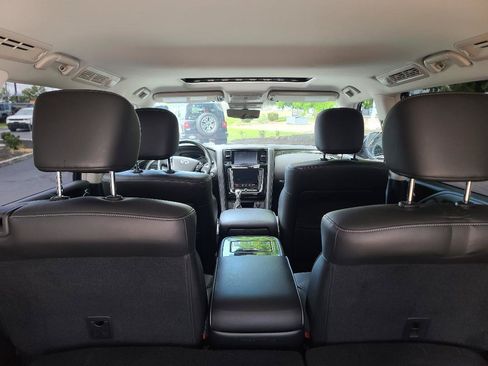Used 2021 INFINITI QX80 Luxe w/ Cargo Package AWD/4WD image 4