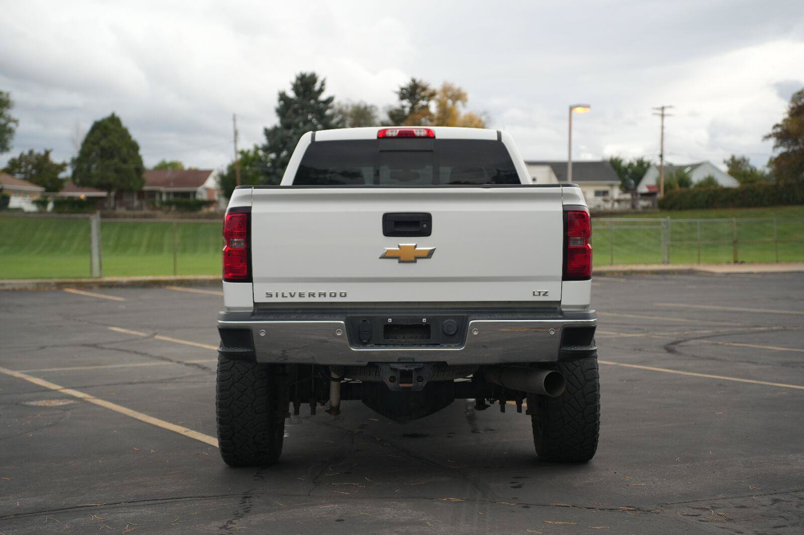 Used 2019 Chevrolet Silverado 2500 LTZ w/ Duramax Plus Package AWD/4WD image 4