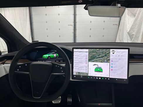 Used 2022 Tesla Model X AWD/4WD image 16