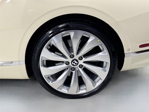 Certified 2024 Bentley Continental GT image 6