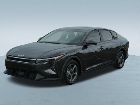 Used 2025 Kia K4 FWD image 3