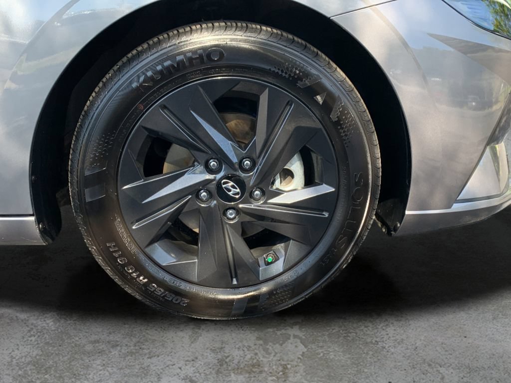 Certified 2023 Hyundai Elantra SEL FWD image 44