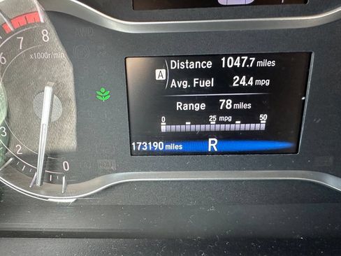 Used 2018 Honda Pilot LX image 12