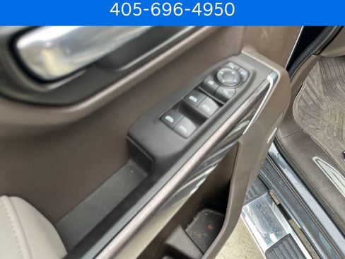 Used 2021 Chevrolet Silverado 1500 LTZ AWD/4WD image 14