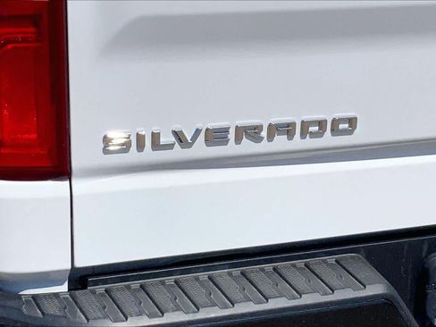 Used 2024 Chevrolet Silverado 1500 LT Trail Boss w/ Protection Package AWD/4WD image 10