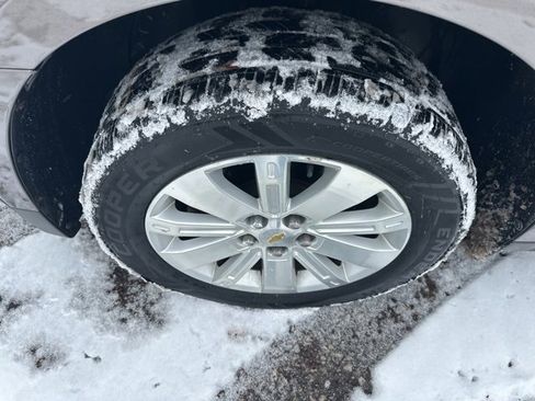 Used 2011 Chevrolet Equinox LTZ image 10