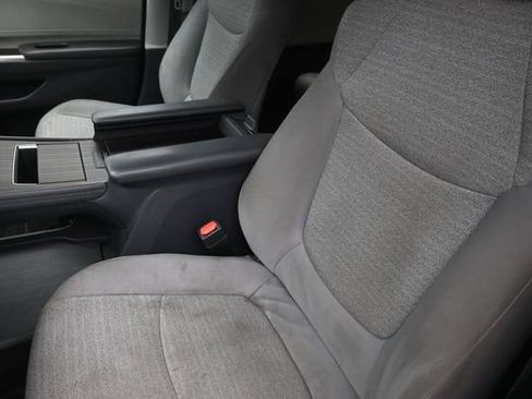 Used 2021 Toyota Sienna LE FWD image 18