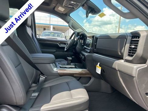 New 2026 Chevrolet Silverado 1500 LT Trail Boss w/ LT Trail Boss Premium Package AWD/4WD image 32