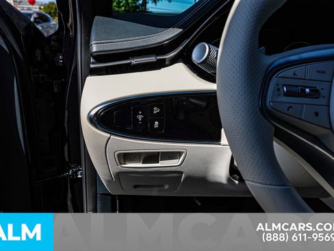 Used 2024 Genesis Electrified GV70 Advanced w/ Prestige Package image 22