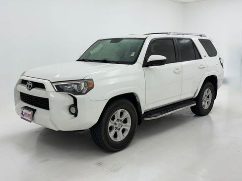 Used 2015 Toyota 4Runner SR5 image 5