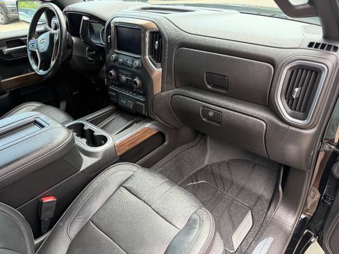 Used 2020 Chevrolet Silverado 1500 High Country AWD/4WD image 24