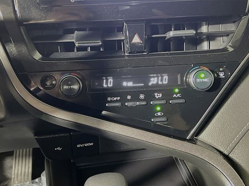 Used 2023 Toyota Camry LE FWD image 25