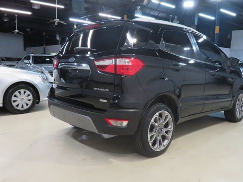Used 2018 Ford EcoSport Titanium image 3