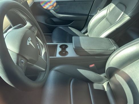 Used 2022 Tesla Model 3 Long Range AWD/4WD image 10