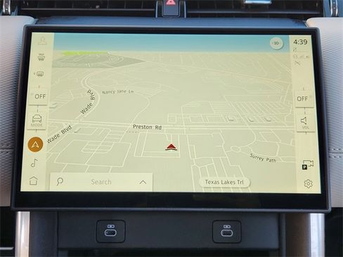 Used 2025 Land Rover Discovery Sport Dynamic SE image 16