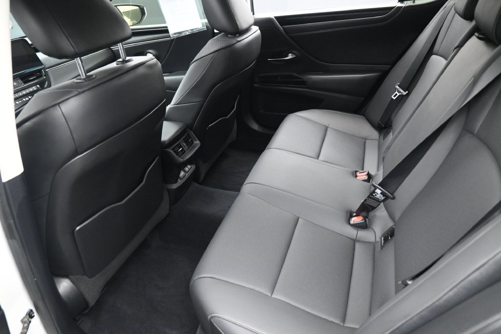 Used 2022 Lexus ES 350 w/ Premium Package FWD image 24