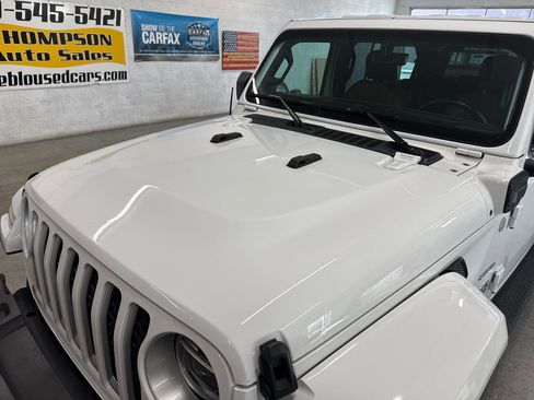 Used 2022 Jeep Wrangler Unlimited Sahara w/ Cold Weather Group AWD/4WD image 98