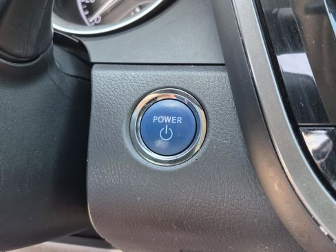 Used 2022 Toyota Camry LE FWD image 30