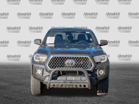 Used 2018 Toyota Tacoma TRD Off-Road image 3