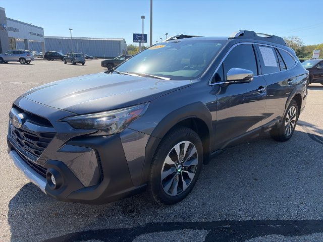 Used 2025 Subaru Outback Touring XT w/ Popular Package #2 AWD/4WD image 3