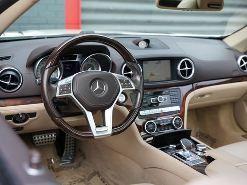 Used 2016 Mercedes-Benz SL 400 image 25