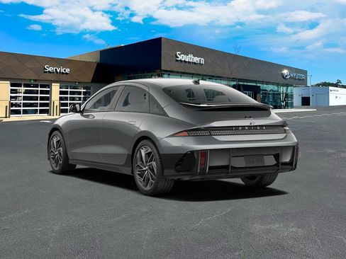 New 2024 Hyundai Ioniq 6 SEL image 4