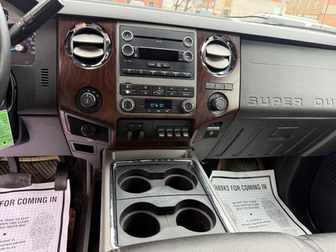 Used 2012 Ford F250 Lariat w/ Chrome Pkg image 11