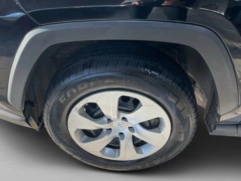 Used 2021 Toyota RAV4 LE image 24