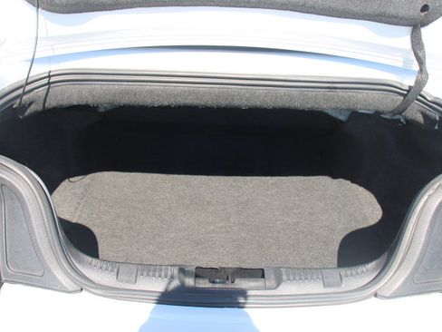 Used 2022 Ford Mustang Premium RWD image 17