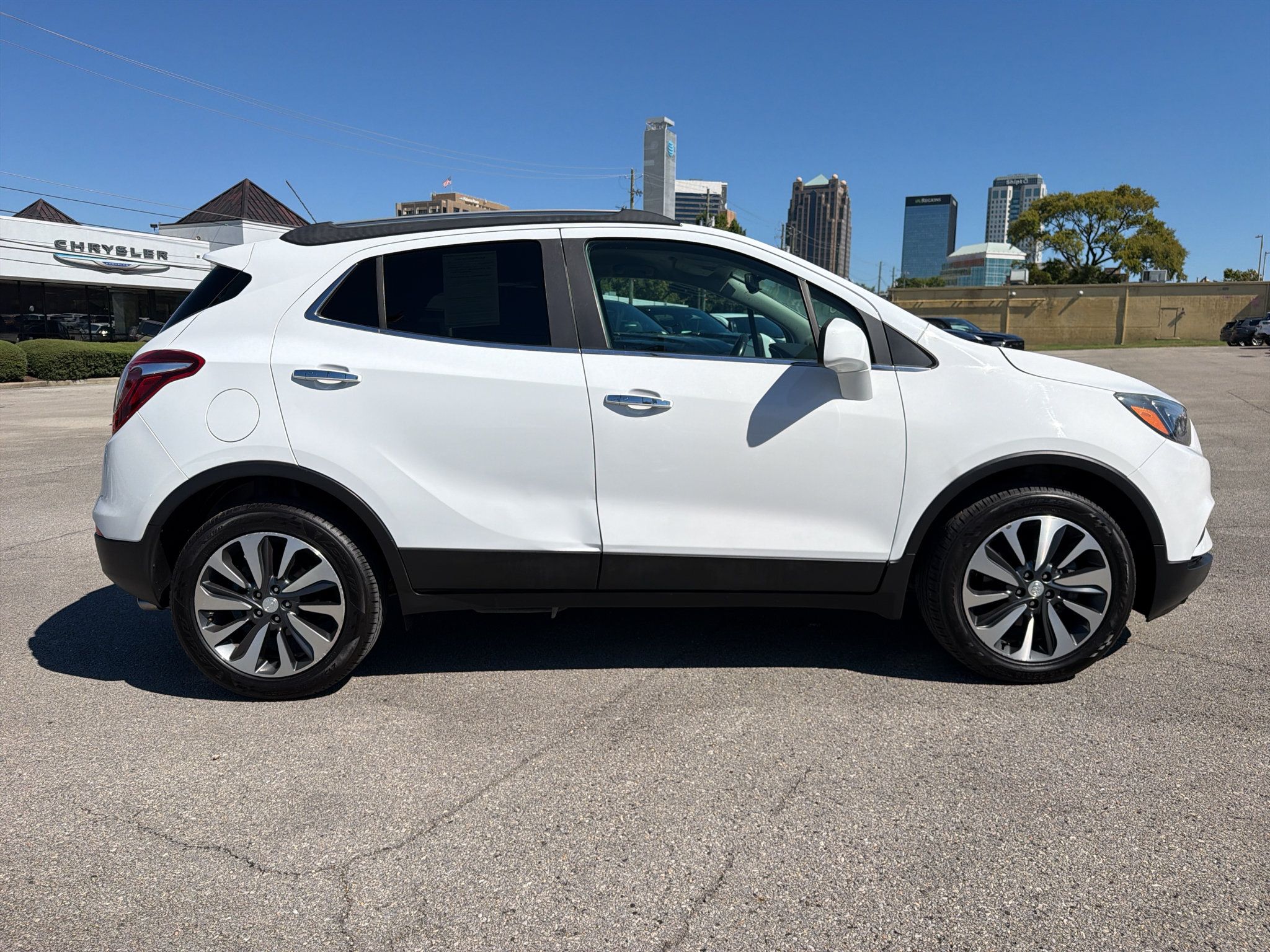 Used 2021 Buick Encore Preferred FWD image 5