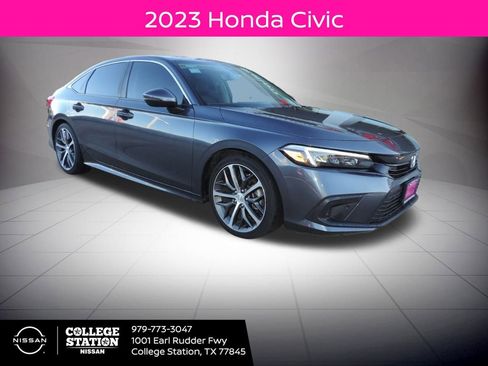 Used 2023 Honda Civic Touring image 1