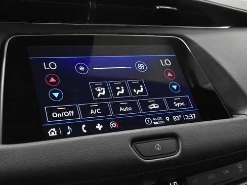 Certified 2023 Cadillac XT4 Luxury w/ Cold Weather Package AWD/4WD image 16