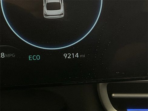 Used 2024 Hyundai Elantra Limited image 39