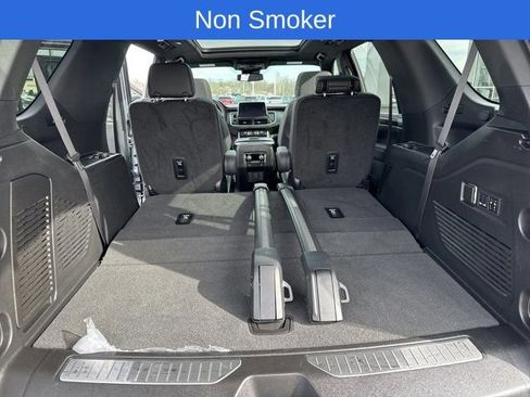 Used 2024 Chevrolet Tahoe Z71 w/ Z71 Off-Road Package image 14