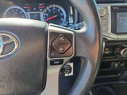 Used 2017 Toyota 4Runner SR5 image 25