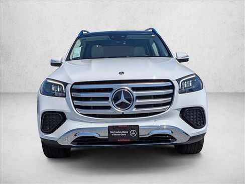 New 2026 Mercedes-Benz GLS 450 4MATIC image 6