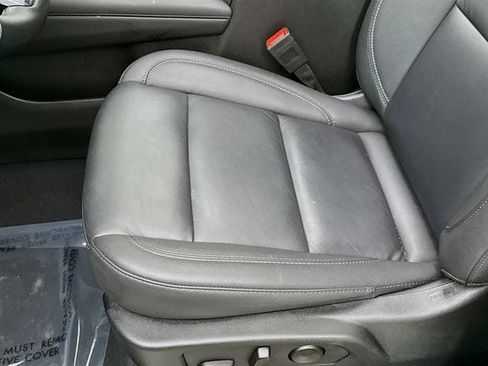 Used 2025 Chevrolet Tahoe Z71 w/ Comfort Package AWD/4WD image 23
