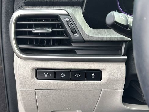 Used 2023 Kia Telluride EX image 15