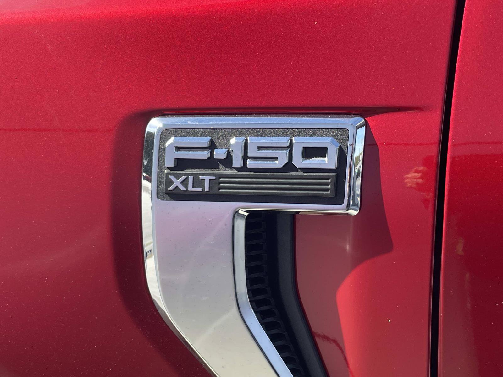 Used 2021 Ford F150 XLT w/ Equipment Group 302A High RWD image 9
