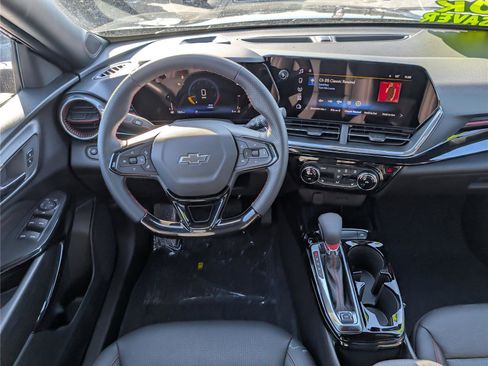 New 2026 Chevrolet Trax RS image 12