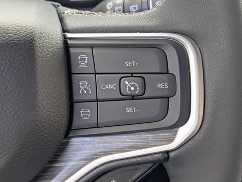 Used 2024 Jeep Wagoneer Series II AWD/4WD image 24