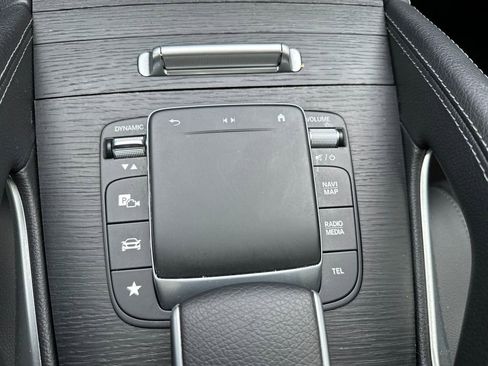 Certified 2023 Mercedes-Benz GLE 350 4MATIC w/ Premium Package image 25