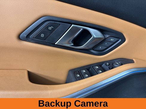 Used 2024 BMW 330i 330i w/ Convenience Package image 9