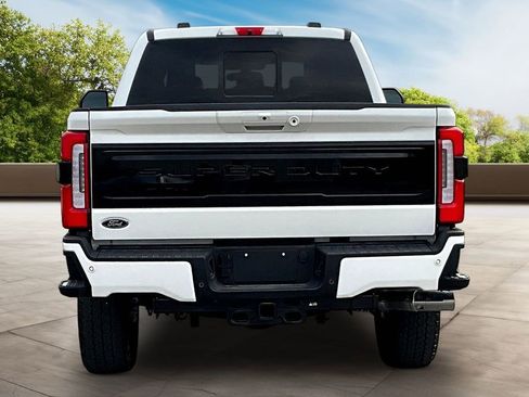 Used 2025 Ford F350 Platinum w/ FX4 Off-Road Package image 4