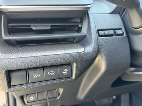 New 2026 Toyota Prius XLE image 17