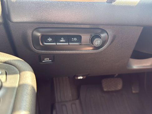 Used 2023 GMC Terrain Denali w/ Black Diamond Edition AWD/4WD image 13