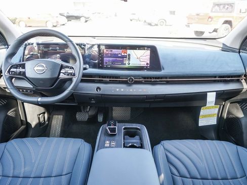 New 2025 Nissan Ariya Platinum AWD/4WD image 15